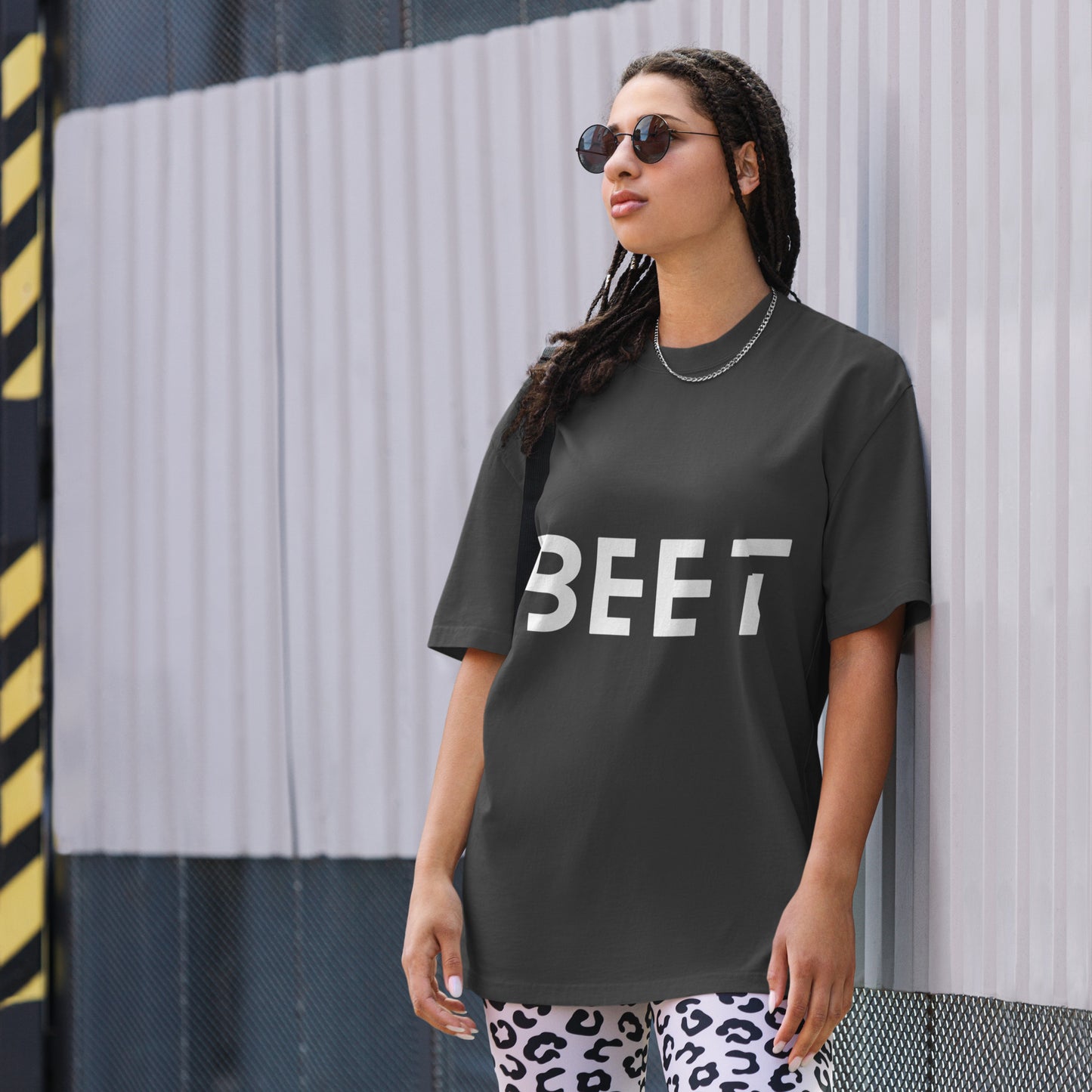 BEET Oversized Faded T-shirt